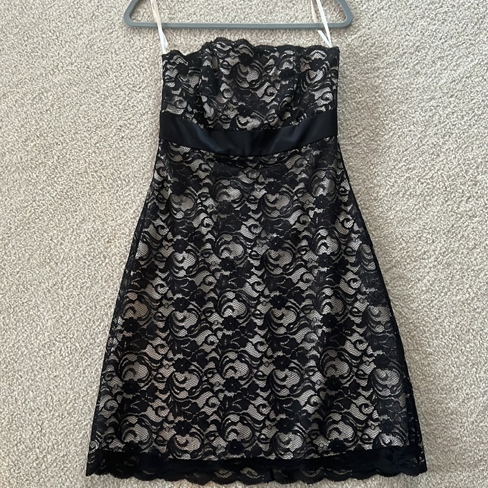White House BM | Strapless Lace Cocktail Dress